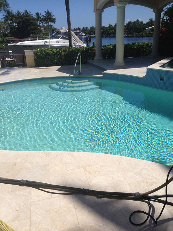 NON SLIP APPLICATION FOR TRAVERTINE STONE