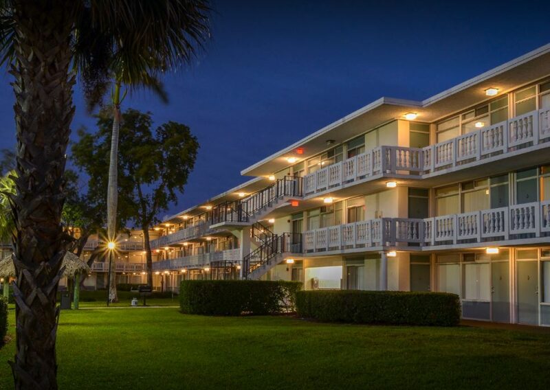 Set Point Apts, Oakland Park